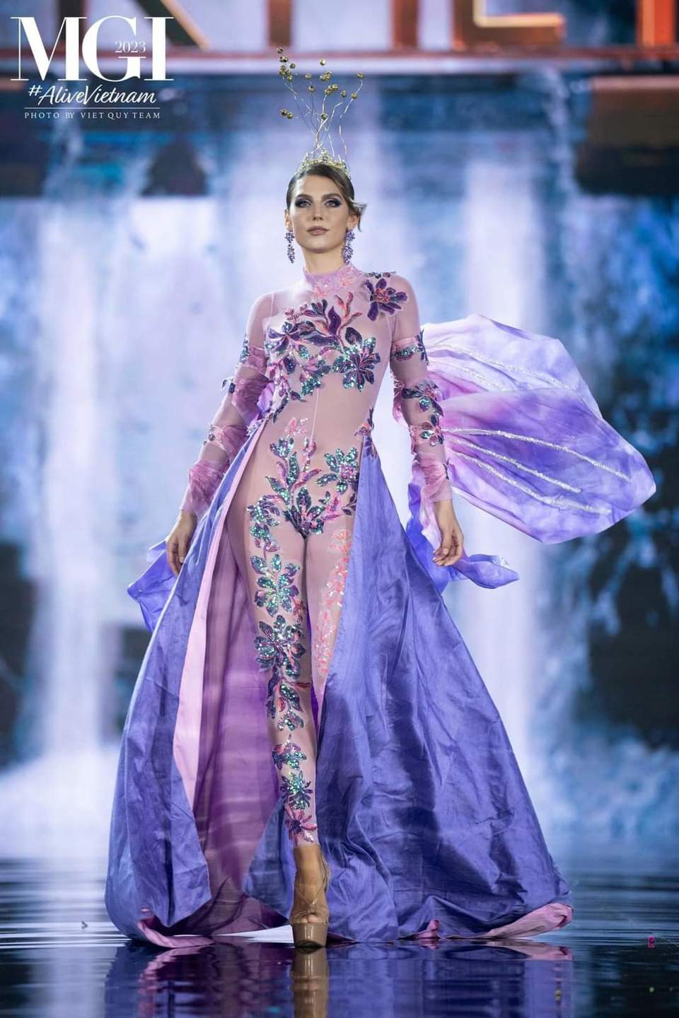 Miss Grand International 2023: Thí sinh đọ sắc trong thiết kế "độc nhất, vô nhị" - Ảnh 15