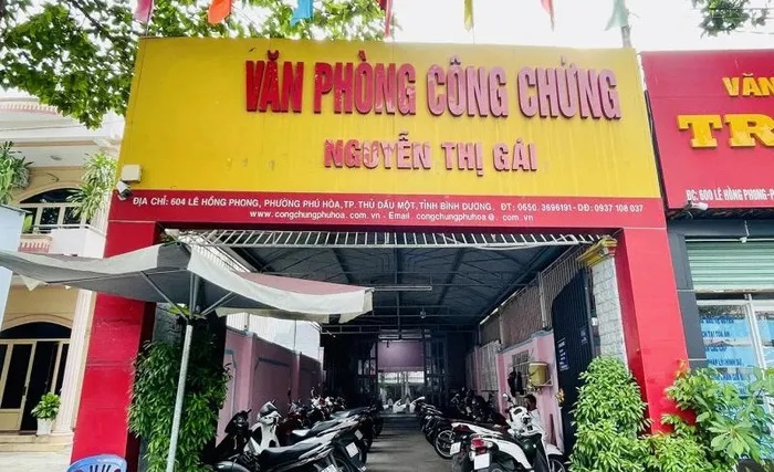 Văn ph&ograve;ng c&ocirc;ng chứng Nguyễn Thị G&aacute;i, nơi bị can đ&atilde; k&yacute; "bừa" khiến một người d&acirc;n mất đất.