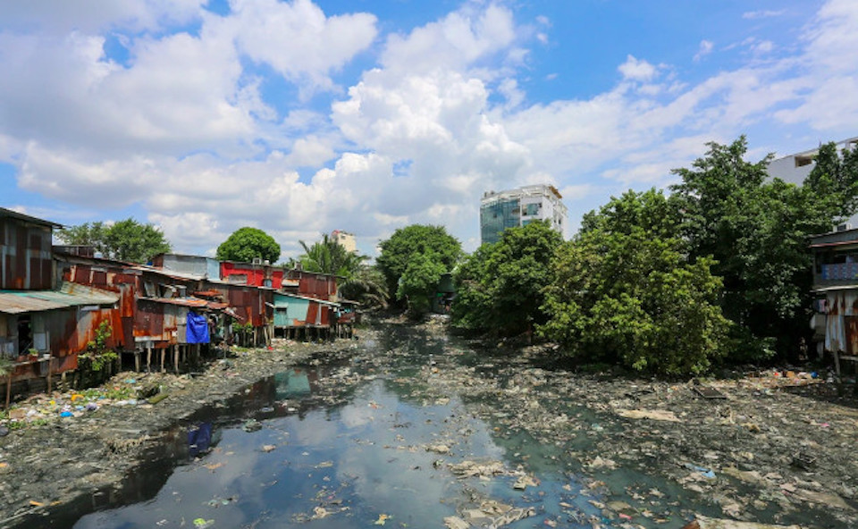 Dự &aacute;n cải tạo rạch Xuy&ecirc;n T&acirc;m do Ban Quản l&yacute; dự &aacute;n đầu tư x&acirc;y dựng hạ tầng đ&ocirc; thị l&agrave;m Chủ đầu tư.&nbsp;Tổng đầu tư dự &aacute;n 9.665 tỷ đồng từ ng&acirc;n s&aacute;ch TP Hồ Ch&iacute; Minh