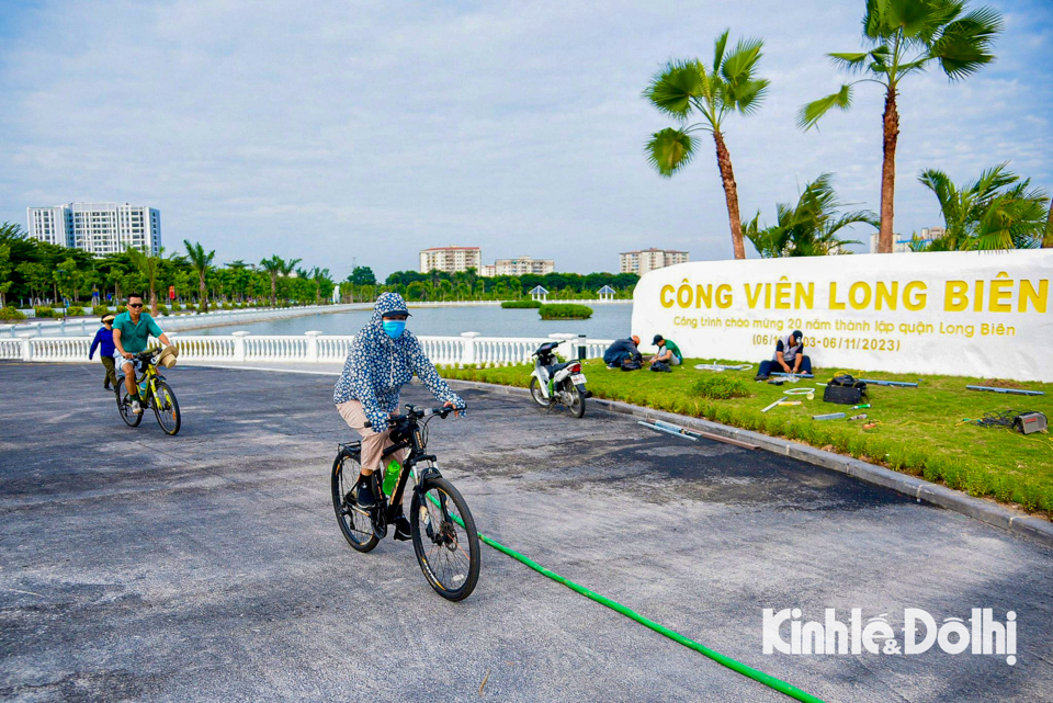 Khu vực T&acirc;y Nguy&ecirc;n, Nam Bộ dự b&aacute;o c&oacute; mưa r&agrave;o v&agrave; d&ocirc;ng v&agrave;i nơi; H&agrave; Nội c&oacute; m&acirc;y, ng&agrave;y nắng.