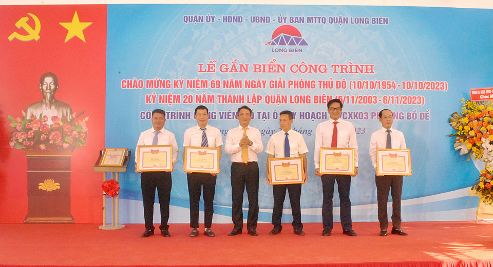 Long Biên – thêm 2 công trình chào mừng 20 năm thành lập quận - Ảnh 4