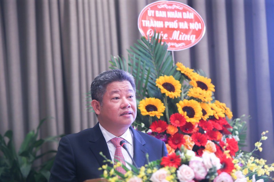 Ph&oacute; Chủ tịch UBND TP H&agrave; Nội Nguyễn Mạnh Quyền ph&aacute;t biểu tại buổi lễ.