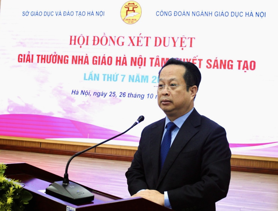 Giám đốc Sở GD&ĐT Hà Nội Trần Thế Cương phát biểu khai mạc buổi lễ