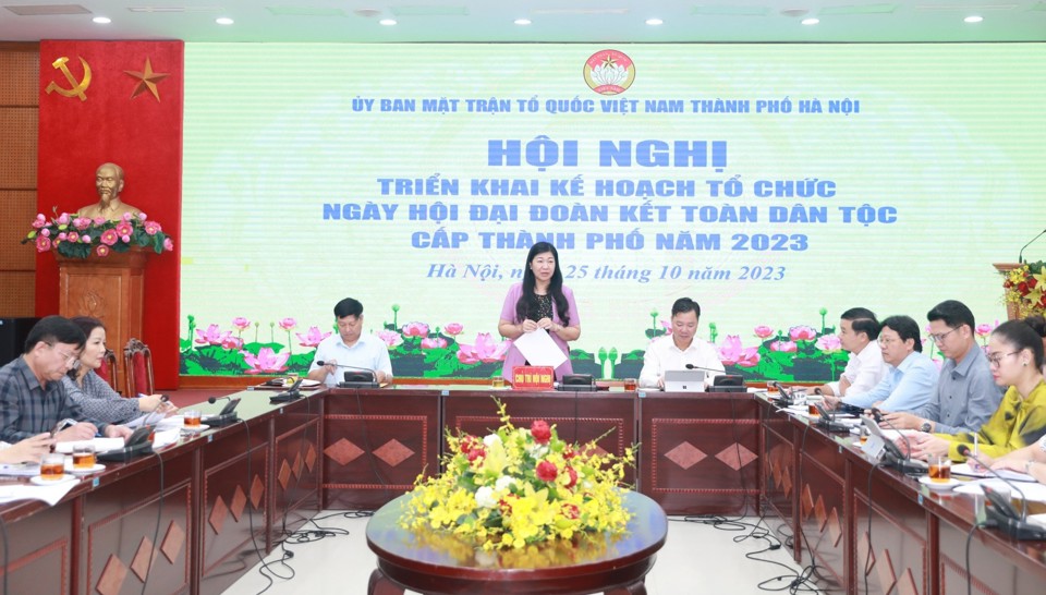 Chủ tịch Ủy ban MTTQ Việt Nam TP H&agrave; Nội Nguyễn Lan Hương kết luận Hội nghị