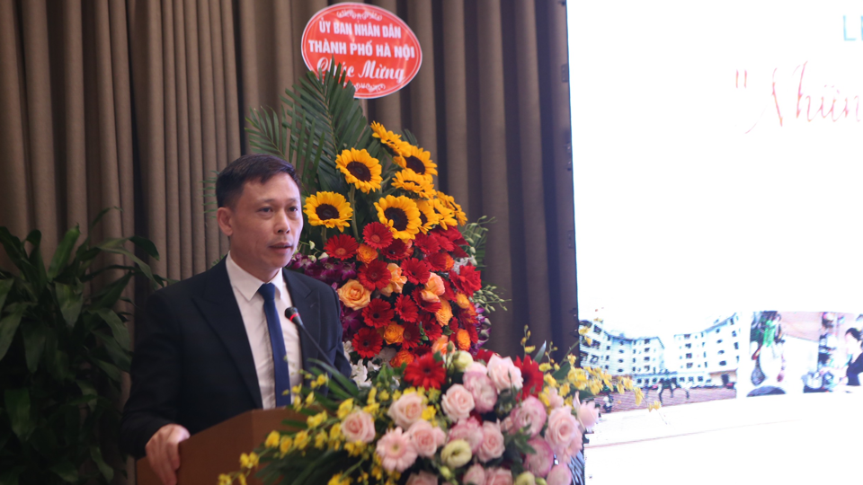 Tổng Biên tập báo Kinh tế & Đô thị Nguyễn Thành Lợi phát biểu tại buổi lễ. Ảnh: Ngọc Tú