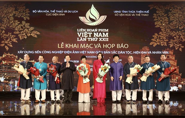 Li&ecirc;n hoan phim Việt Nam lần thứ 22 diễn ra tại Thừa Thi&ecirc;n Huế.