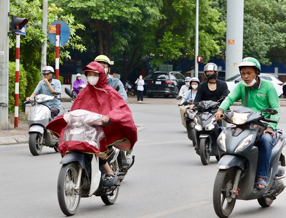 Bắc Bộ đ&ecirc;m 26 ng&agrave;y 27/10 c&oacute; mưa v&agrave;i nơi, ng&agrave;y nắng.