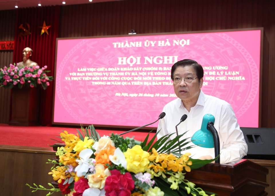 Trưởng ban Nội chính Trung ương Phan Đình Trạc phát biểu định hướng tại hội nghị.