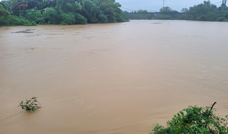 Nước s&ocirc;ng Ng&agrave;n S&acirc;u ở huyện Vũ Quang tiếp tục d&acirc;ng cao