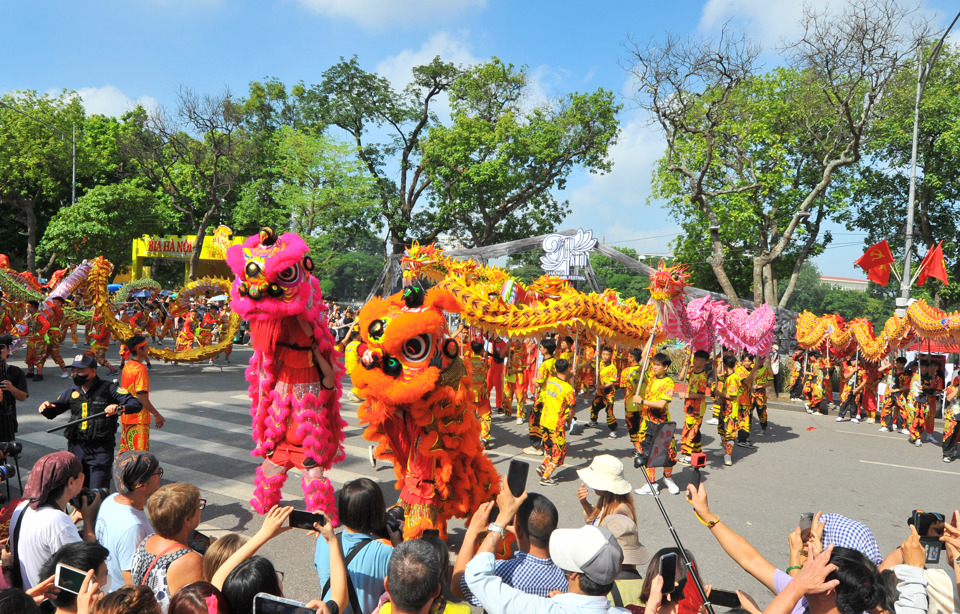 Lễ hội Carnaval Thu Hà Nội. Ảnh: Hải Linh