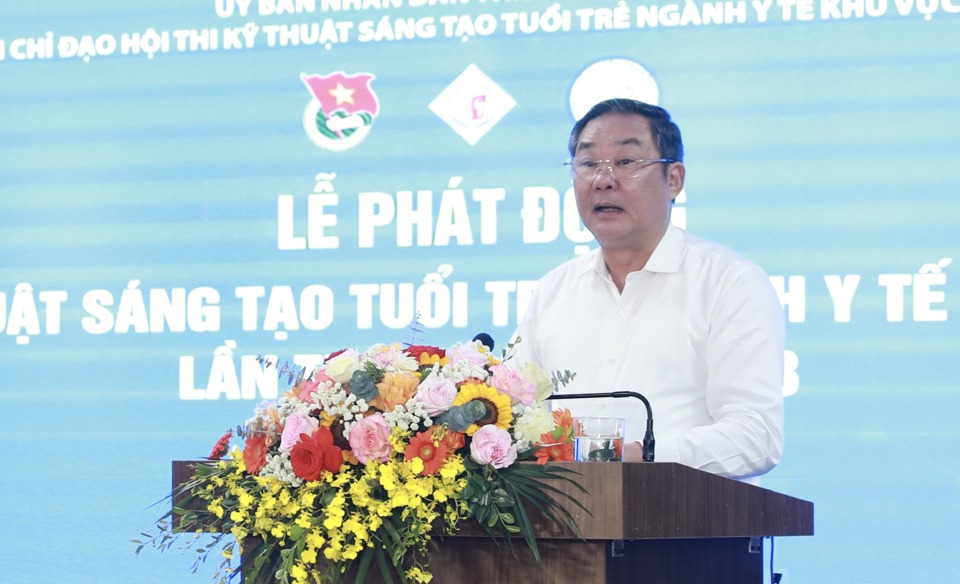 Ph&oacute; Chủ tịch Thường trực UBND TP L&ecirc; Hồng Sơn ph&aacute;t biểu tại lễ ph&aacute;t động.&nbsp;