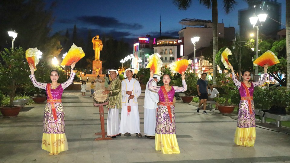 Ninh Thuận quảng bá văn hóa, du lịch đặc trưng tại Cần Thơ - Ảnh 3