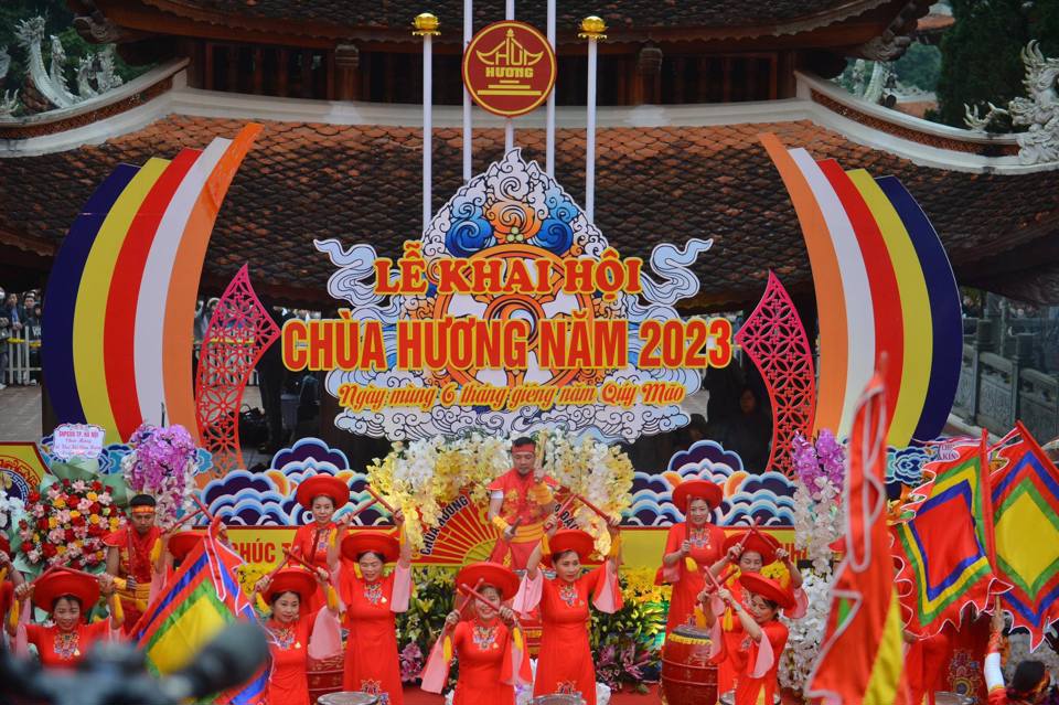 L&ecirc; Khai hội ch&ugrave;a Hương năm 2023. Ảnh: Lại Tấn