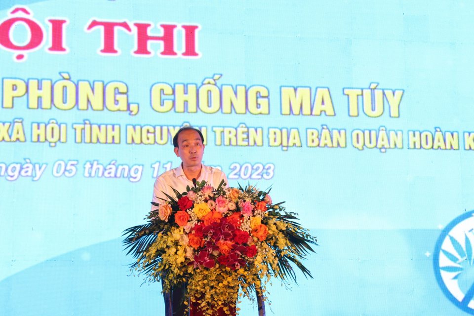 Ph&oacute; Gi&aacute;m đốc Sở Lao động - Thương binh v&agrave; x&atilde; hội Th&agrave;nh phố H&agrave; Nội Nguyễn T&acirc;y Nam ph&aacute;t biểu động vi&ecirc;n Hội thi