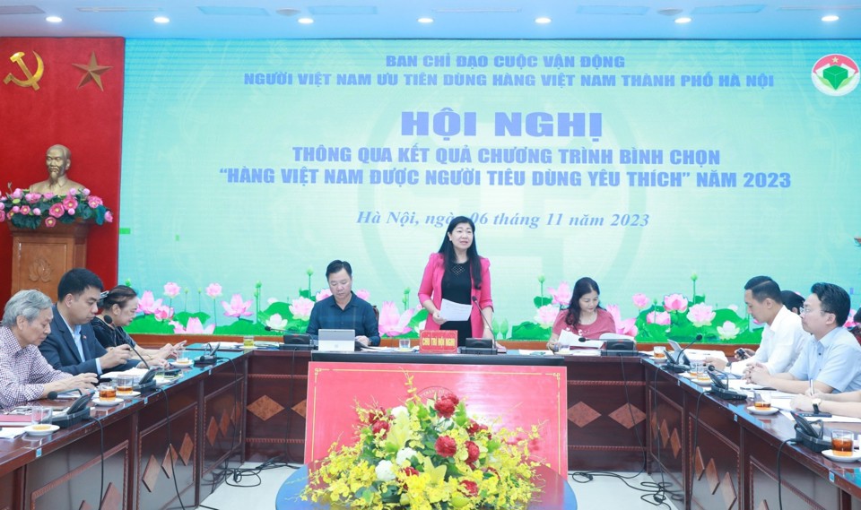 Chủ tịch Ủy ban Mặt trận Tổ quốc Việt Nam TP H&agrave; Nội Nguyễn Lan Hương ph&aacute;t biểu kết luận