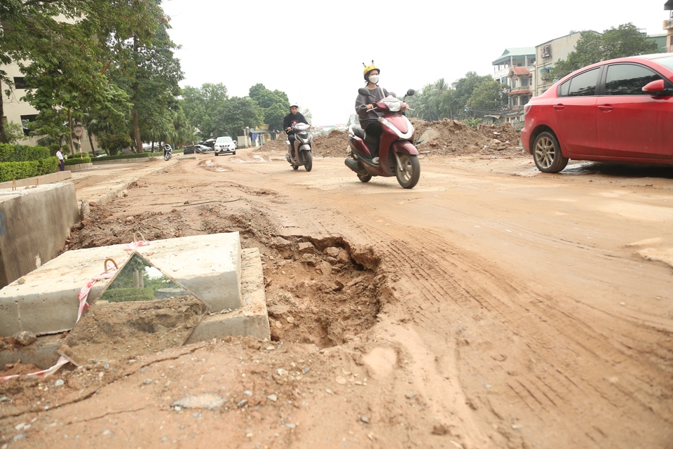 Nguy hiểm r&igrave;nh rập người tham gia giao th&ocirc;ng.