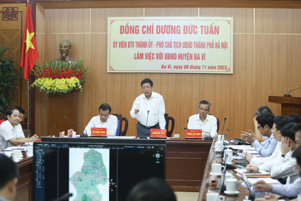 Ph&oacute; Chủ tịch UBND TP H&agrave; Nội Dương Đức Tuấn ph&aacute;t biểu kết luận.