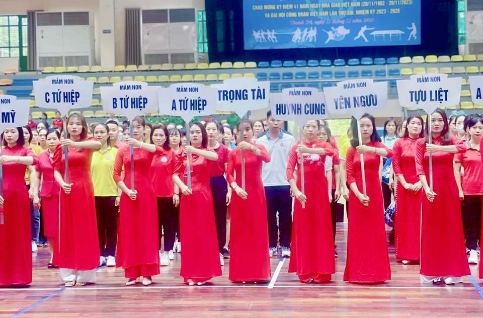 1.161 vận động viên tham gia Hội thao ngành giáo dục huyện Thanh Trì - Ảnh 1