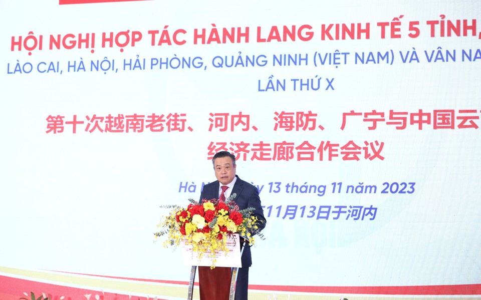 Chủ tịch UBND TP H&agrave; Nội Trần Sỹ Thanh ph&aacute;t biểu khai mạc Hội nghị. Ảnh: Thanh Hải