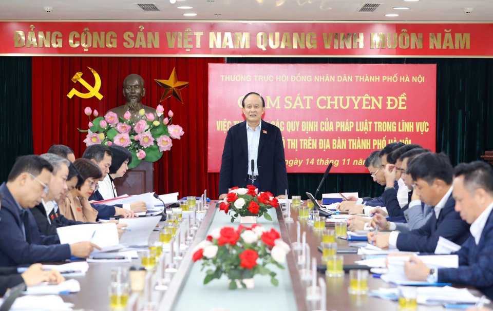 Chủ tịch HĐND TP Hà Nội Nguyễn Ngọc Tuấn phát biểu tại buổi giám sát. Ảnh: Thịnh An