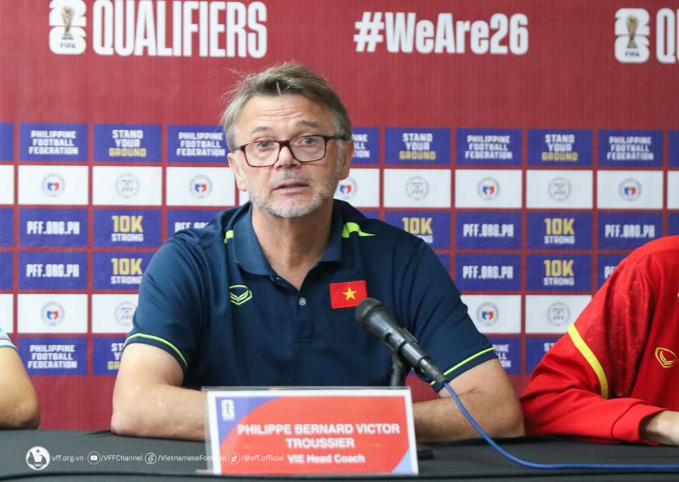 HLV&nbsp;Philippe Troussier tự tin trước trận đấu với tuyển Philippines.
