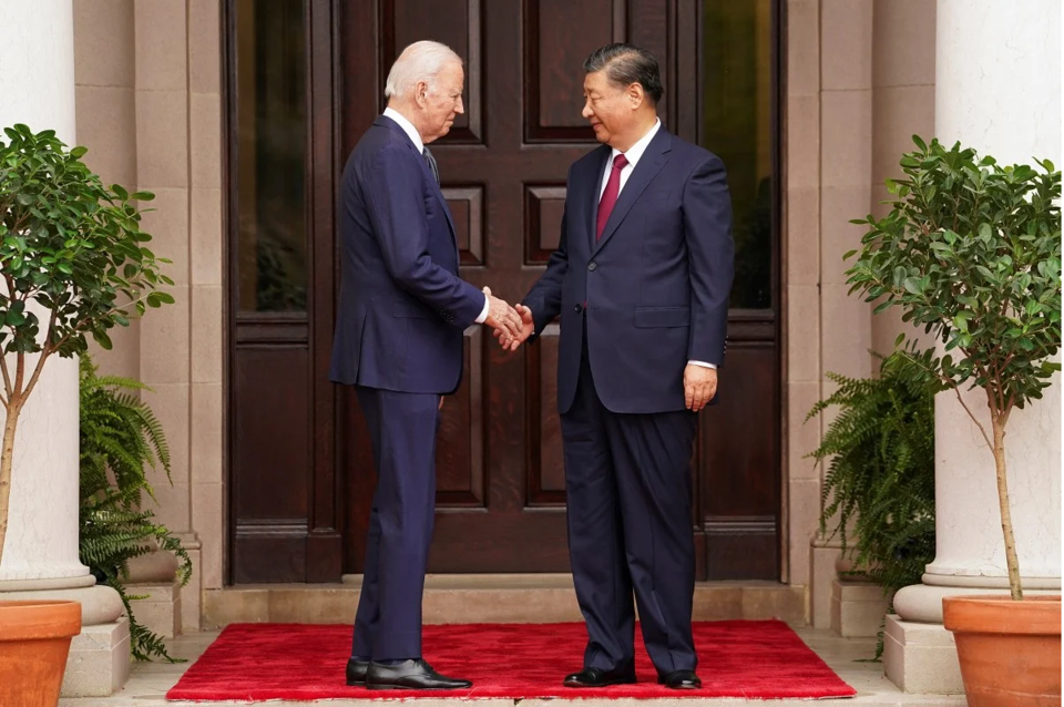 Tổng thống Mỹ Joe Biden v&agrave; Chủ tịch Trung Quốc Tập Cận B&igrave;nh. Ảnh: Reuters