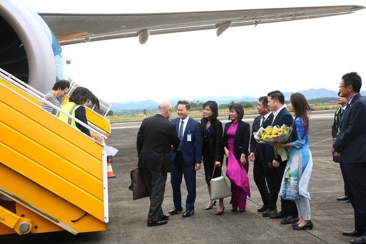 Sân bay Vân Đồn đón chuyến bay đầu tiên từ Hokkaido, Nhật Bản - Ảnh 1