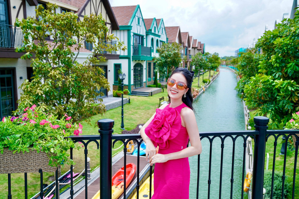 Á hậu Thụy Vân tự thưởng kỳ nghỉ sau Miss World 2022 - Ảnh 4