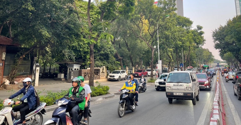 H&agrave; Nội &iacute;t m&acirc;y, đ&ecirc;m kh&ocirc;ng mưa, ng&agrave;y nắng.