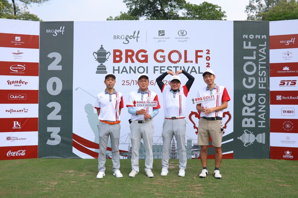 G&ocirc;n thủ h&agrave;o hứng tham gia sự kiện 2023 BRG Golf Hanoi Festival