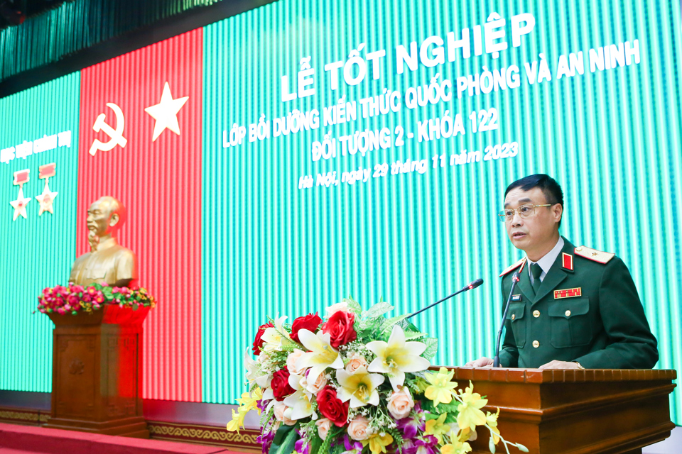 Ph&oacute; Gi&aacute;m đốc Học viện Ch&iacute;nh trị - Thiếu tướng Lương Thanh H&acirc;n ph&aacute;t biểu tại buổi lễ.