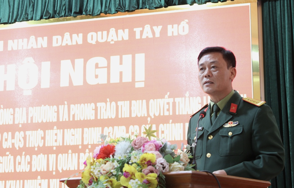 Đại t&aacute; Đ&agrave;o Văn Nhận &ndash; Ph&oacute; Tư lệnh ki&ecirc;m Tham mưu trưởng Bộ Tư lệnh Thủ đ&ocirc; ph&aacute;t biểu tại hội nghị.