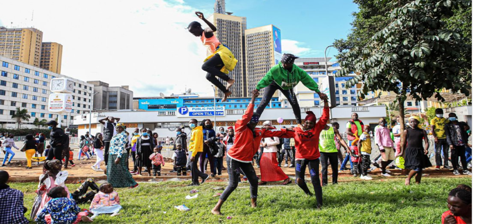 Lễ hội Gi&aacute;ng sinh tại Nairobi, Kenya. Ảnh: CNN