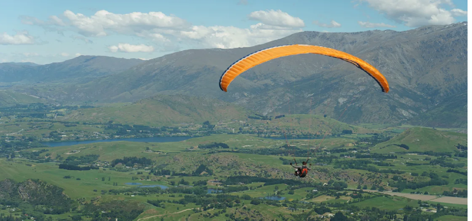 Du kh&aacute;ch đam m&ecirc; nhảy d&ugrave; c&oacute; thể đến Queentowns, New Zealand. Ảnh: CNN