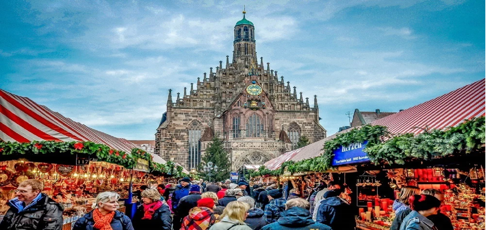 Chợ Gi&aacute;ng sinh tại Nuremberg, Đức. Ảnh: CNN