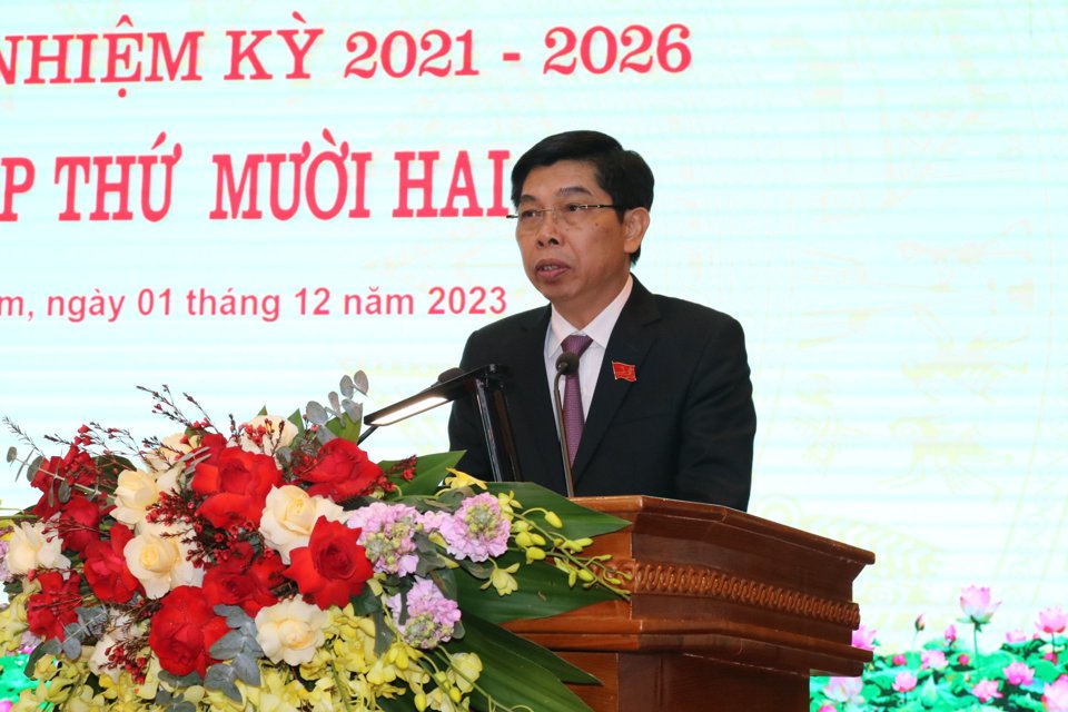Chủ tịch HĐND quận Nam Từ Li&ecirc;m L&acirc;m Quang Thao ph&aacute;t biểu nhận nhiệm vụ.