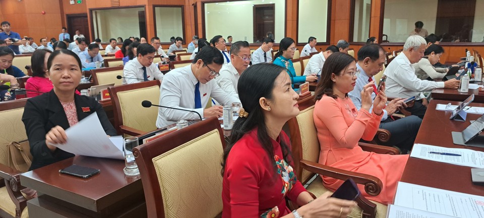 Đại biểu dự kỳ họp thứ 13 HĐND TP Hồ Ch&iacute; Minh kh&oacute;a X, nhiệm kỳ 2021 &ndash; 2026.