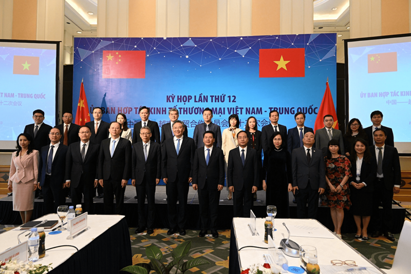 C&aacute;c đại biểu tham dự Kỳ họp lần thứ 12 Ủy ban hợp t&aacute;c kinh tế, thương mại Việt Nam &ndash; Trung Quốc.