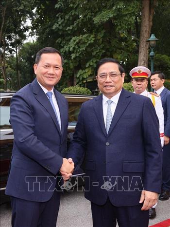 Thủ tướng Phạm Minh Chính chủ trì Lễ đón Thủ tướng Campuchia thăm Việt Nam - Ảnh 1