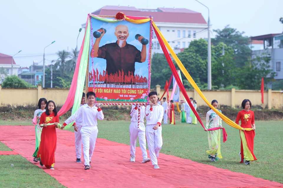 H&igrave;nh ảnh tại Lễ khai mạc Đại hội TDTT huyện Ứng H&ograve;a lần thứ IX năm 2022.