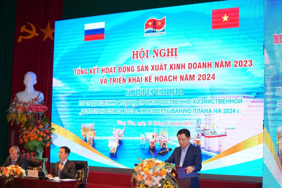 Ph&oacute; Tổng Gi&aacute;m đốc Petrovietnam L&ecirc; Ngọc Sơn ph&aacute;t biểu chỉ đạo tại Hội nghị.