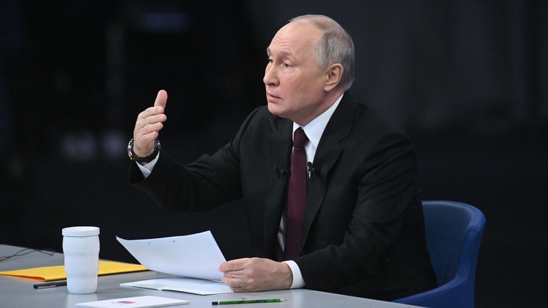 Tổng thống Putin tổ chức cuộc họp b&aacute;o thường ni&ecirc;n cuối năm tại Trung t&acirc;m Triển l&atilde;m Gostiny Dvor ở Moscow,&nbsp; ng&agrave;y 14/12. Ảnh: Sputnik
