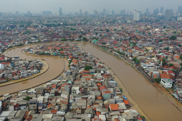 Một g&oacute;c Jakarta chụp từ tr&ecirc;n cao. Ảnh: Reuters