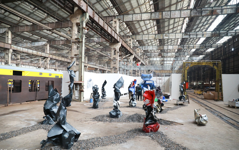 Tái tạo không gian Nhà máy xe lửa Gia Lâm thành nơi sáng tạo của nghệ sĩ, trở thành điểm sáng của Hà Nội trong quá trình thúc đẩy phát triển công nghiệp văn hóa. Ảnh: Lại Tấn