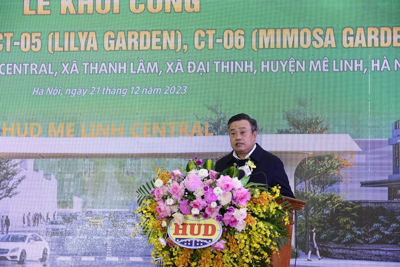 Chủ tịch UBND TP H&agrave; Nội Trần Sỹ Thanh ph&aacute;t biểu.