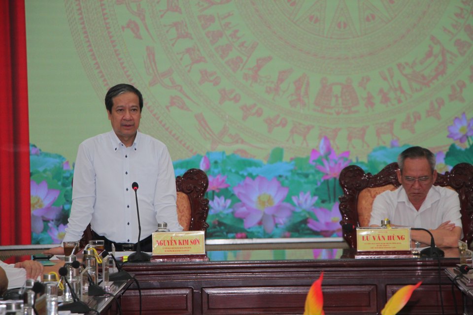 &nbsp;Bộ trưởng Nguyễn Kim Sơn ph&aacute;t biểu tại buổi l&agrave;m việc.&nbsp;