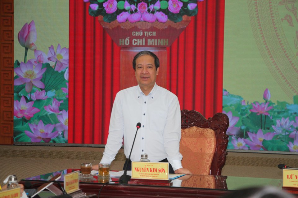 Bộ trưởng Nguyễn Kim Sơn tại buổi l&agrave;m việc tại Bạc Li&ecirc;u.
