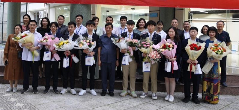 Đoàn Hà Nội tại Cuộc thi Khoa học kĩ thuật dành cho học sinh trung học lần thứ 10 