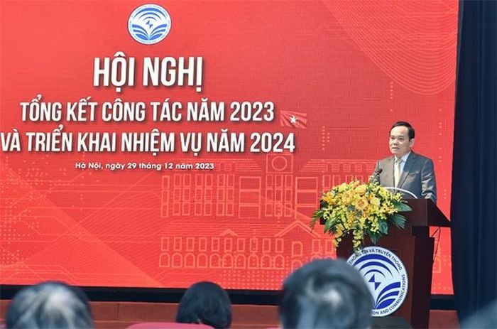 Ph&oacute; Thủ tướng Trần Lưu Quang tham dự v&agrave; ph&aacute;t biểu chỉ đạo tại hội nghị.&nbsp;