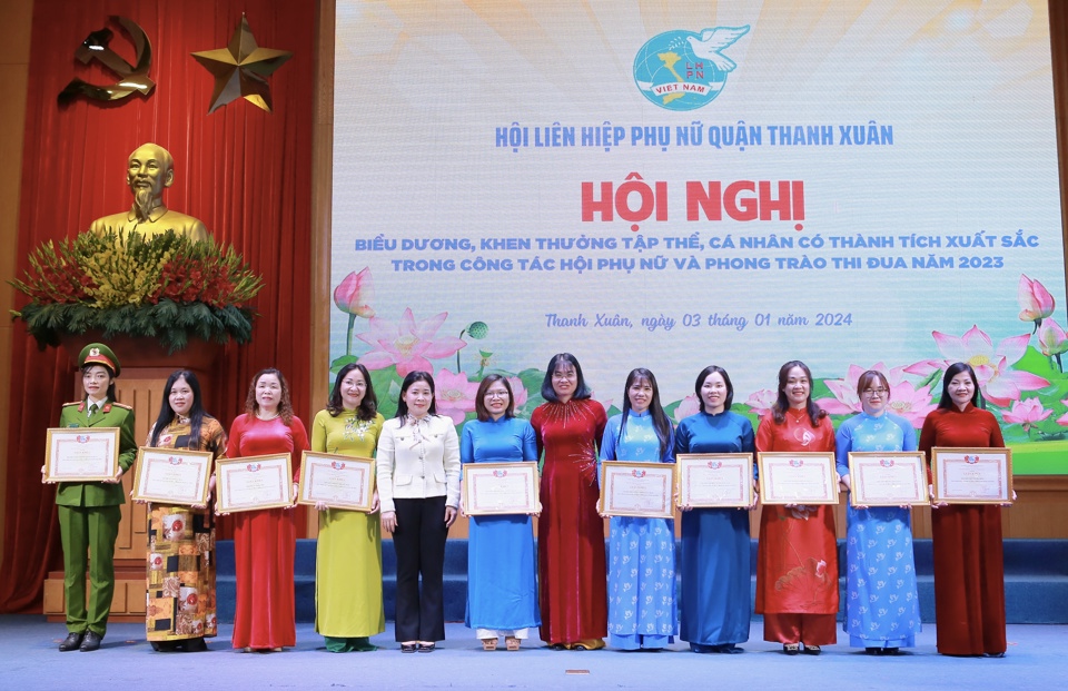 Quận Thanh Xuân: Nhân rộng các mô hình phụ nữ tham gia bảo vệ môi trường - Ảnh 2